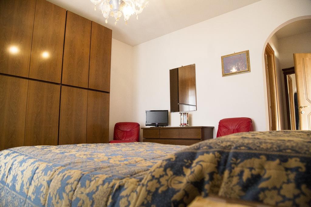פשיה B&B Nuovo Paradiso חדר תמונה